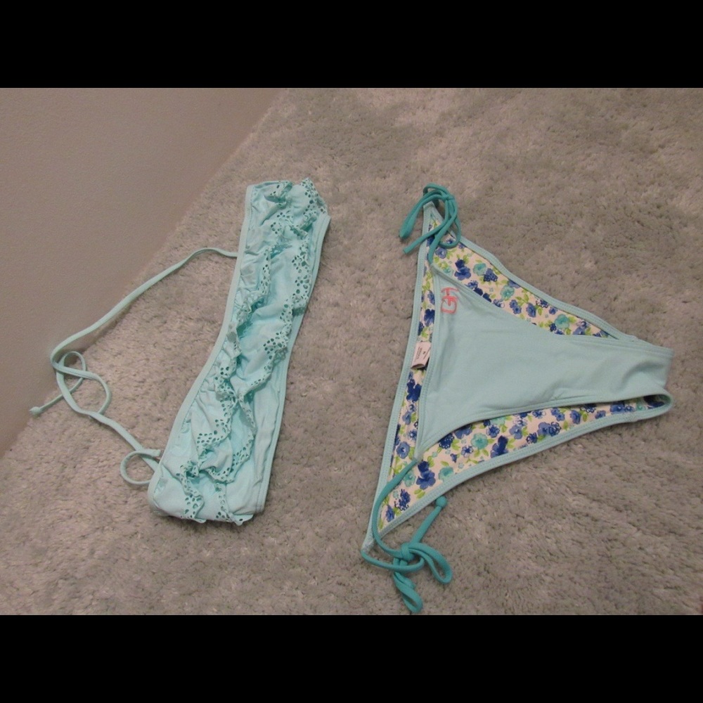 GH Lace Bikini Set